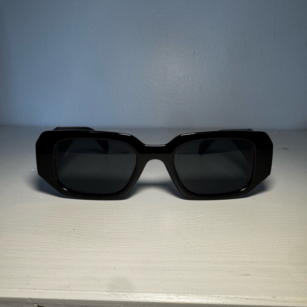 Black Rectangular Sunglasses